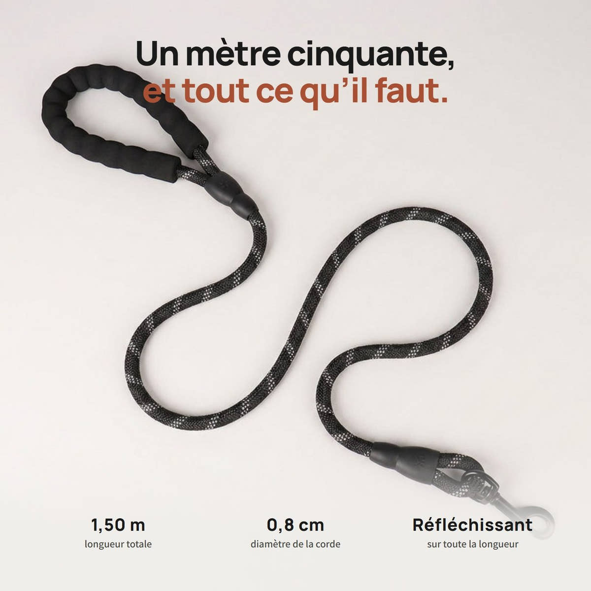 Laisse pour chien Yzavo déroulée, un mètre cinquante de corde tressée